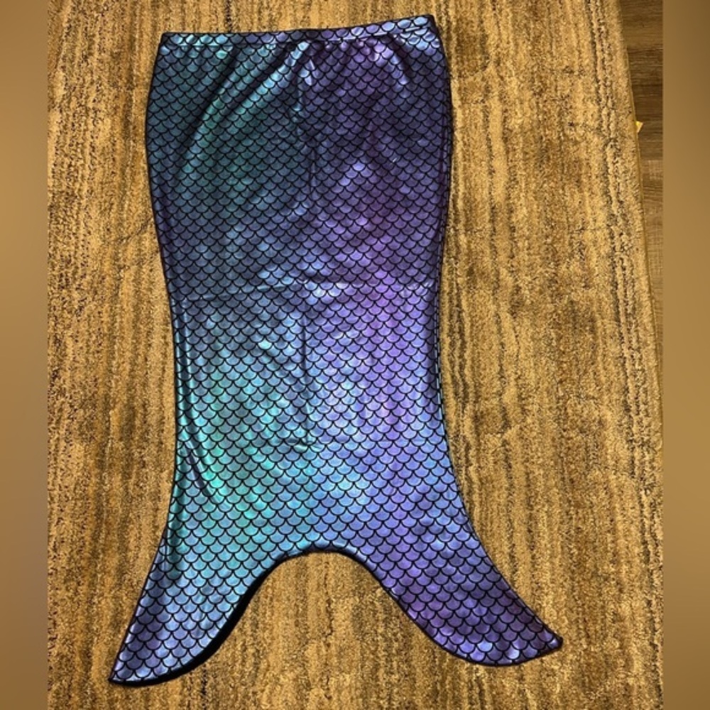 Heart‎ and Harmony Mermaid Skirt Girl